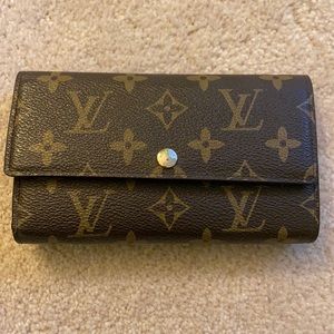 LV Wallet